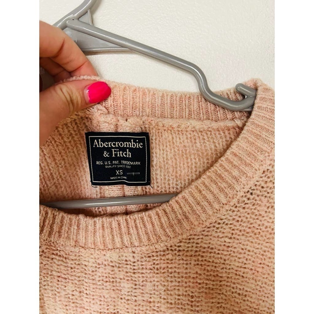 Abercrombie & Fitch Light Pink Sweater - Picture 7 of 8